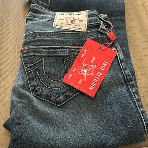 {True Religion} NWT Joey Mid-Rise Flare Jeans
